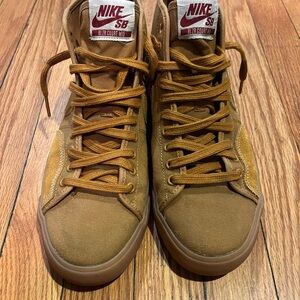 Nike SB Men's Tan High-Top Sneakers
